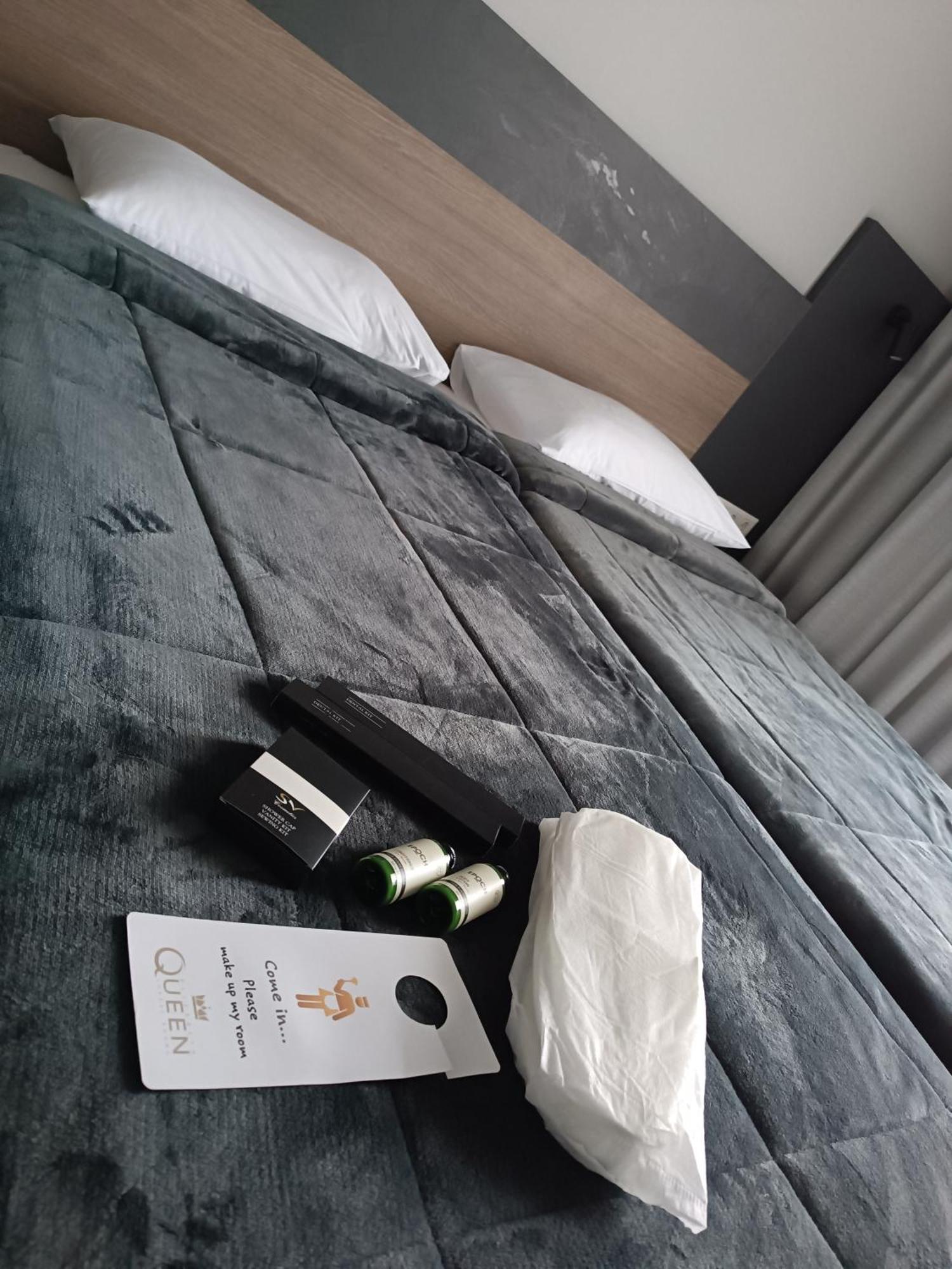 Elizabeth Queen Luxury Rooms Paralia Katerinis Ngoại thất bức ảnh