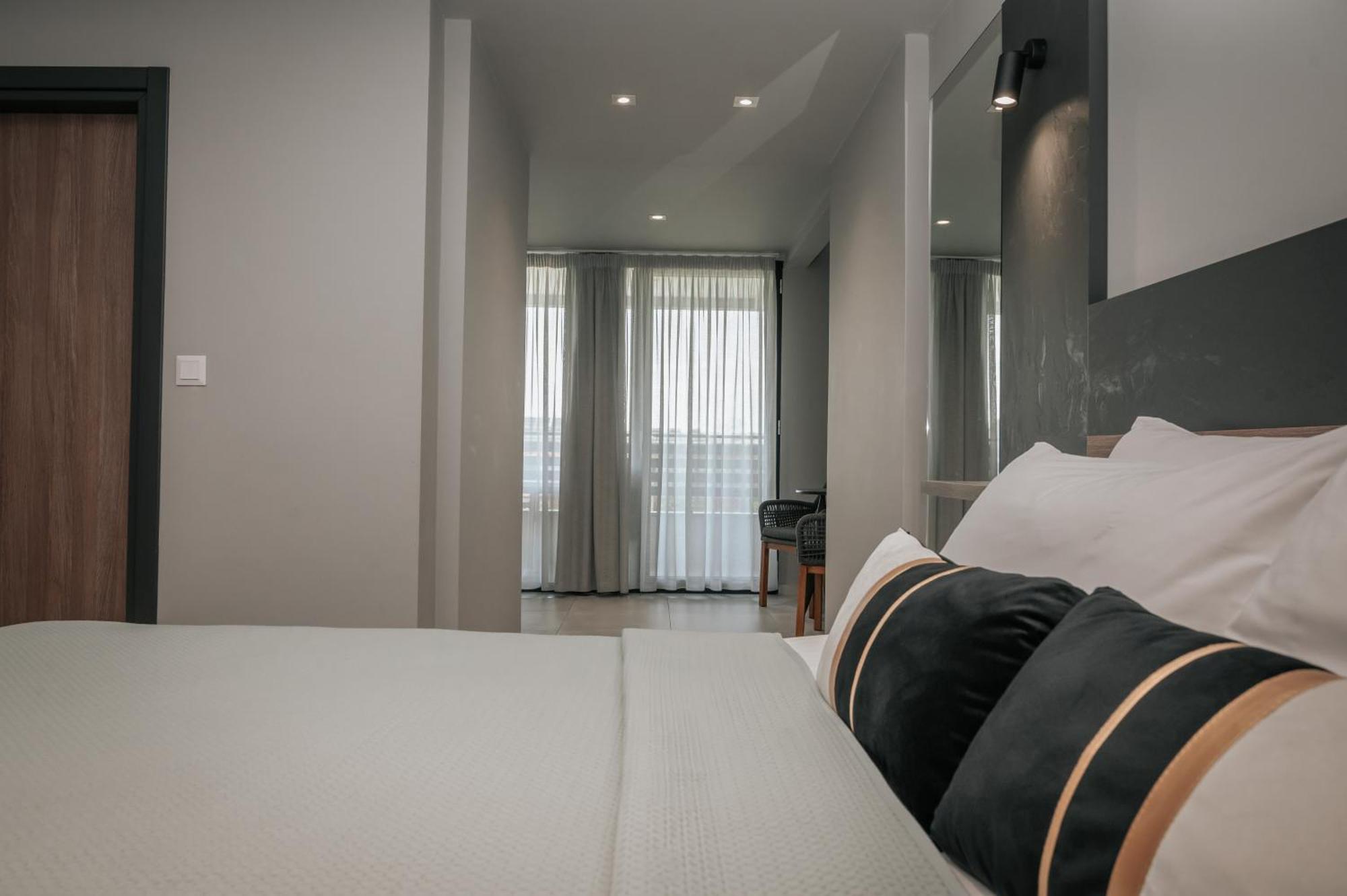 Elizabeth Queen Luxury Rooms Paralia Katerinis Ngoại thất bức ảnh